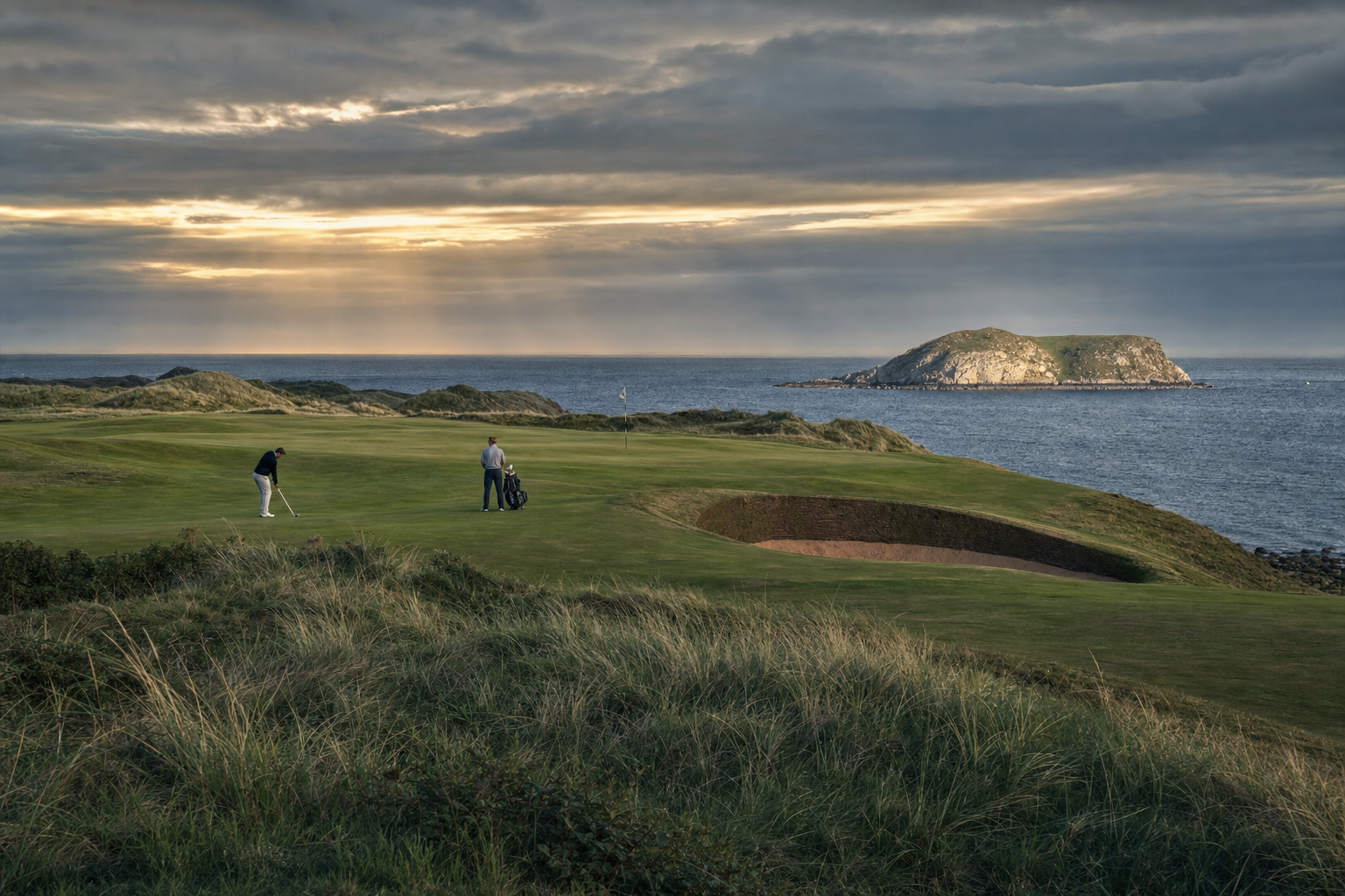 Example of a premium golf club homepage built by Albatross